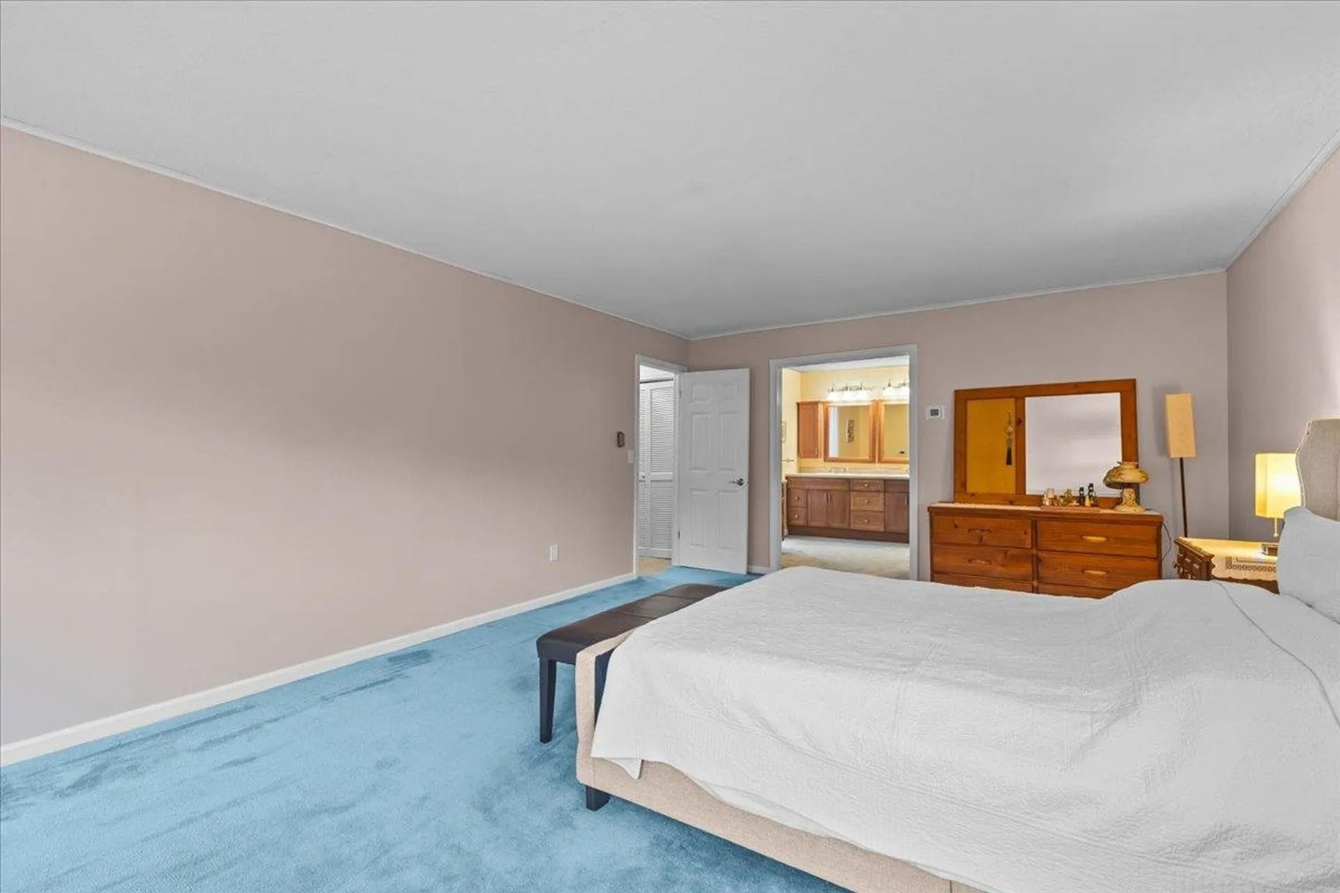 28 Pheasant Way South Burlington VT 05403