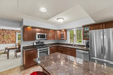 28 Pheasant Way South Burlington VT 05403