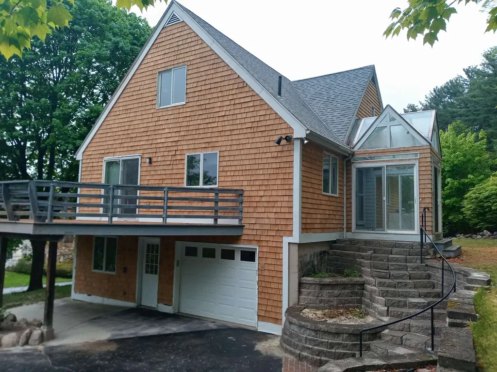 30 Bolic Street Nashua NH 03062