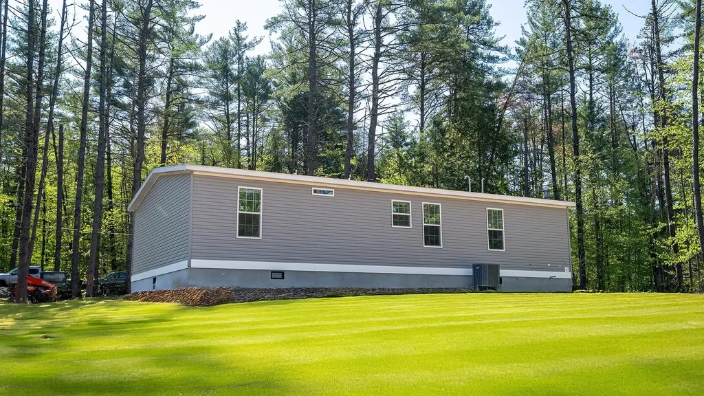 873 Green Mountain Road Effingham NH 03882
