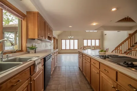 30 Shore Drive Hampstead NH 03841