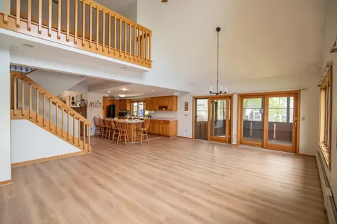 30 Shore Drive Hampstead NH 03841