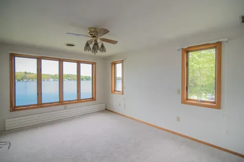 30 Shore Drive Hampstead NH 03841