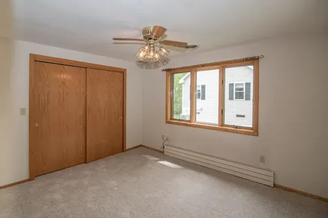 30 Shore Drive Hampstead NH 03841