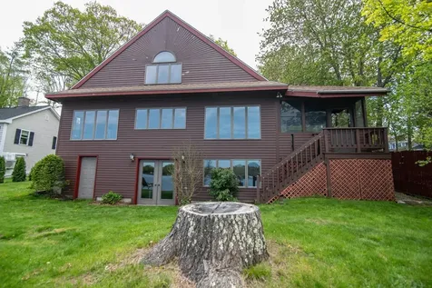 30 Shore Drive Hampstead NH 03841