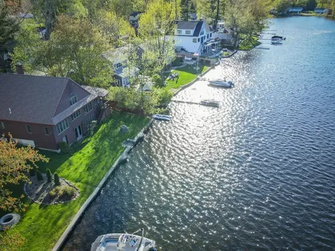 30 Shore Drive Hampstead NH 03841