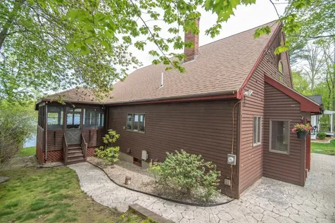 30 Shore Drive Hampstead NH 03841