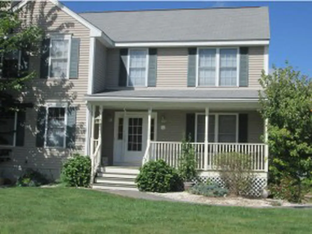 2 Pine Bluff Road Derry NH 03038