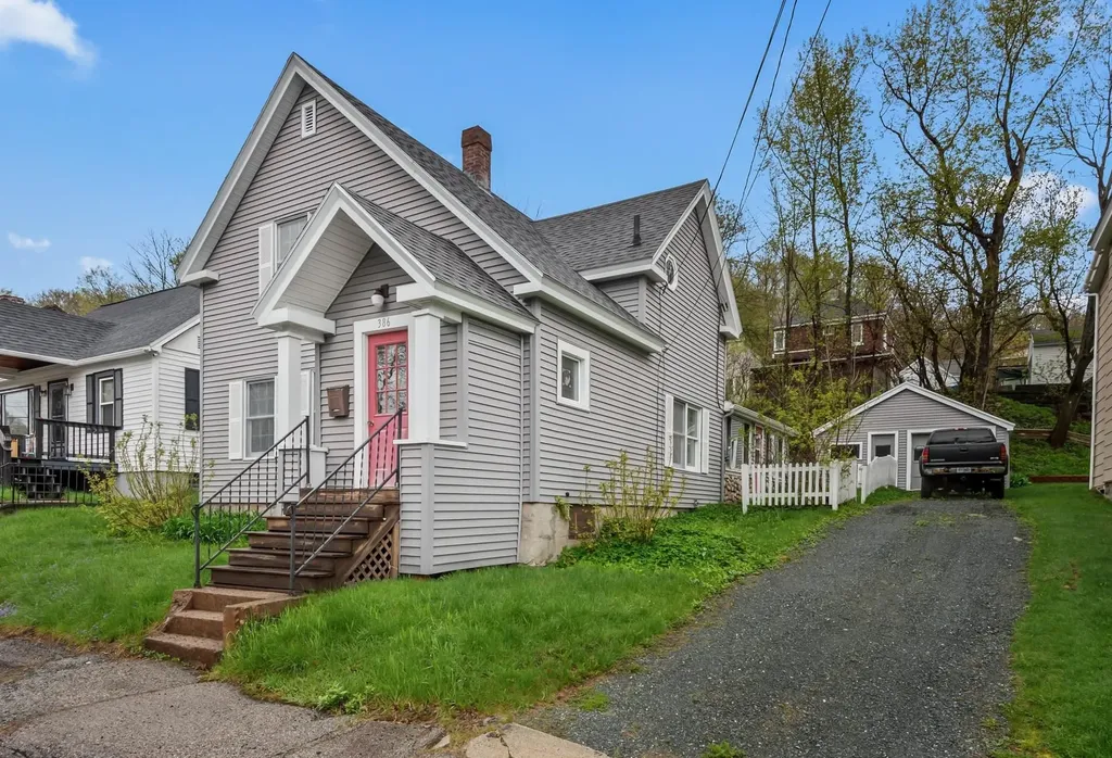 386 High Street Berlin NH 03570