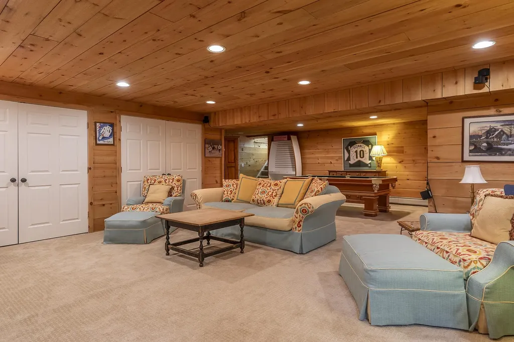 75 Church Street Dorset VT 05251