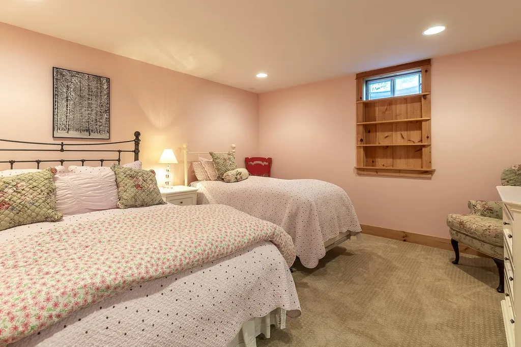 75 Church Street Dorset VT 05251