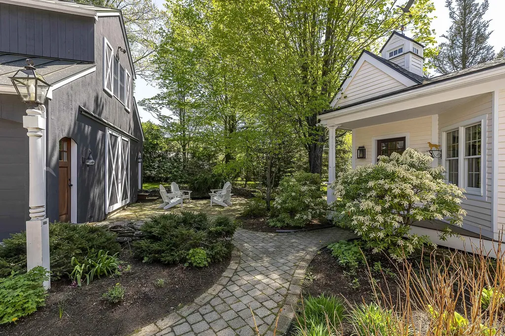 75 Church Street Dorset VT 05251