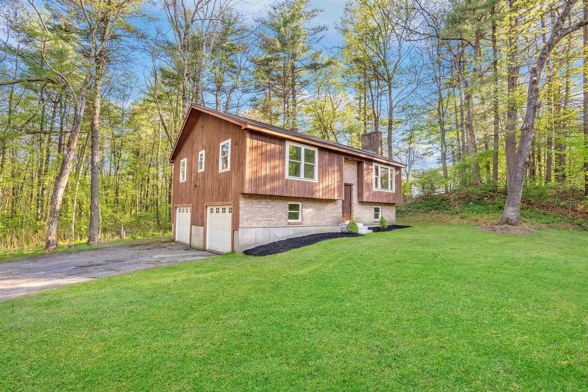 12 Michael Avenue Nashua NH 03062