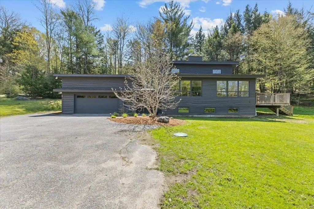 28 Wood Road Stowe VT 05672