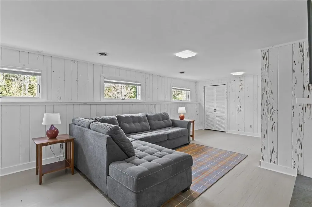28 Wood Road Stowe VT 05672