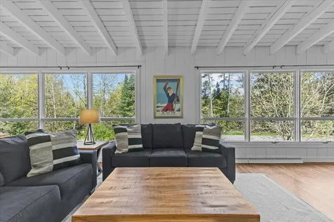 28 Wood Road Stowe VT 05672