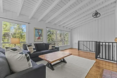 28 Wood Road Stowe VT 05672