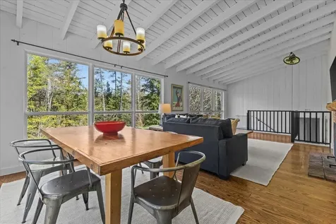 28 Wood Road Stowe VT 05672