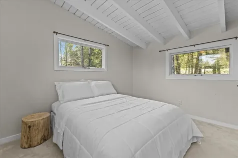 28 Wood Road Stowe VT 05672