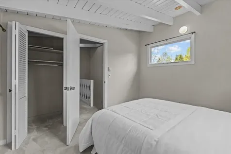 28 Wood Road Stowe VT 05672