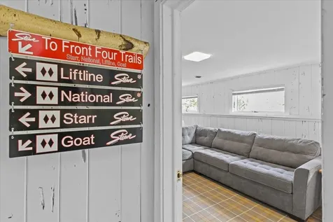 28 Wood Road Stowe VT 05672