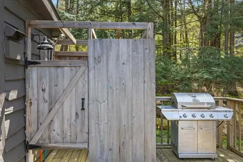 28 Wood Road Stowe VT 05672