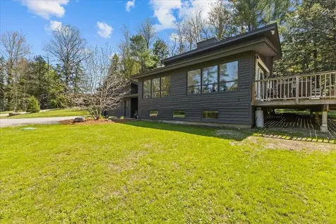 28 Wood Road Stowe VT 05672