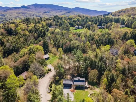 28 Wood Road Stowe VT 05672