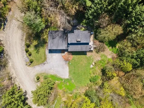 28 Wood Road Stowe VT 05672