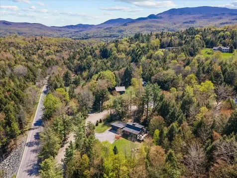 28 Wood Road Stowe VT 05672