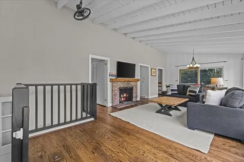 28 Wood Road Stowe VT 05672