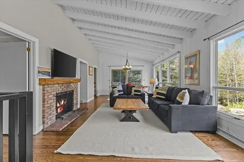 28 Wood Road Stowe VT 05672