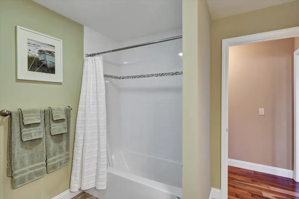 98 Sommerfield Avenue South Burlington VT 05403