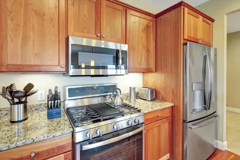98 Sommerfield Avenue South Burlington VT 05403
