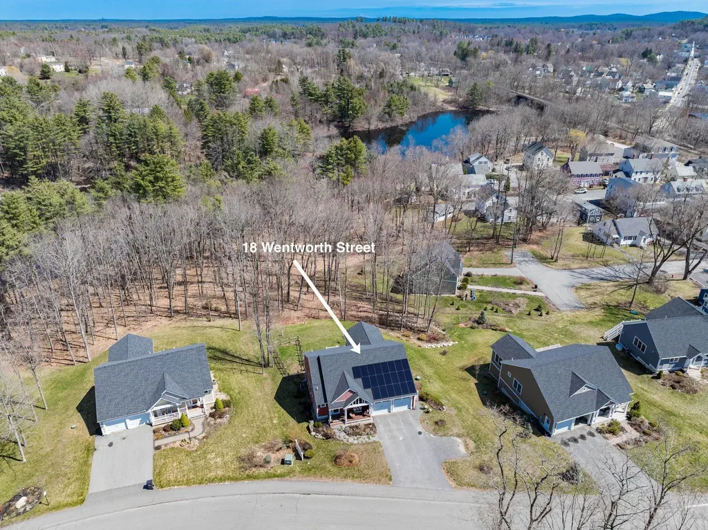 18 Wentworth Street Rollinsford NH 03869