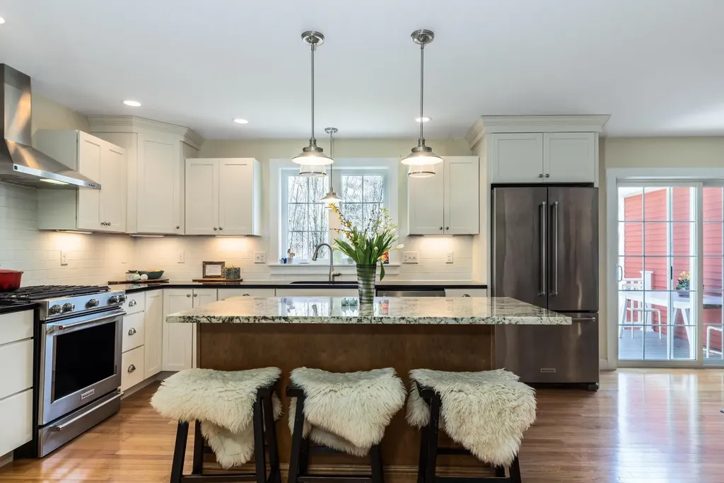 18 Wentworth Street Rollinsford NH 03869