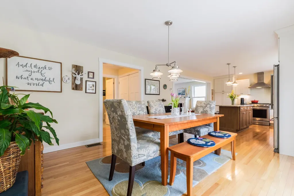 18 Wentworth Street Rollinsford NH 03869