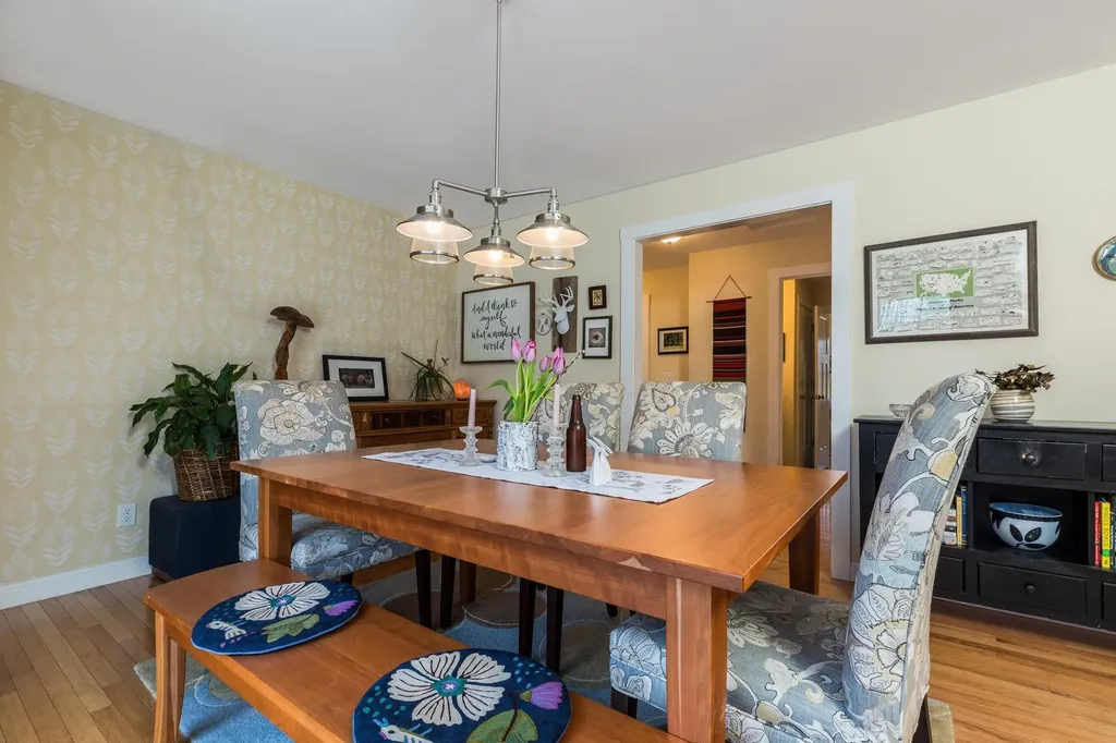 18 Wentworth Street Rollinsford NH 03869