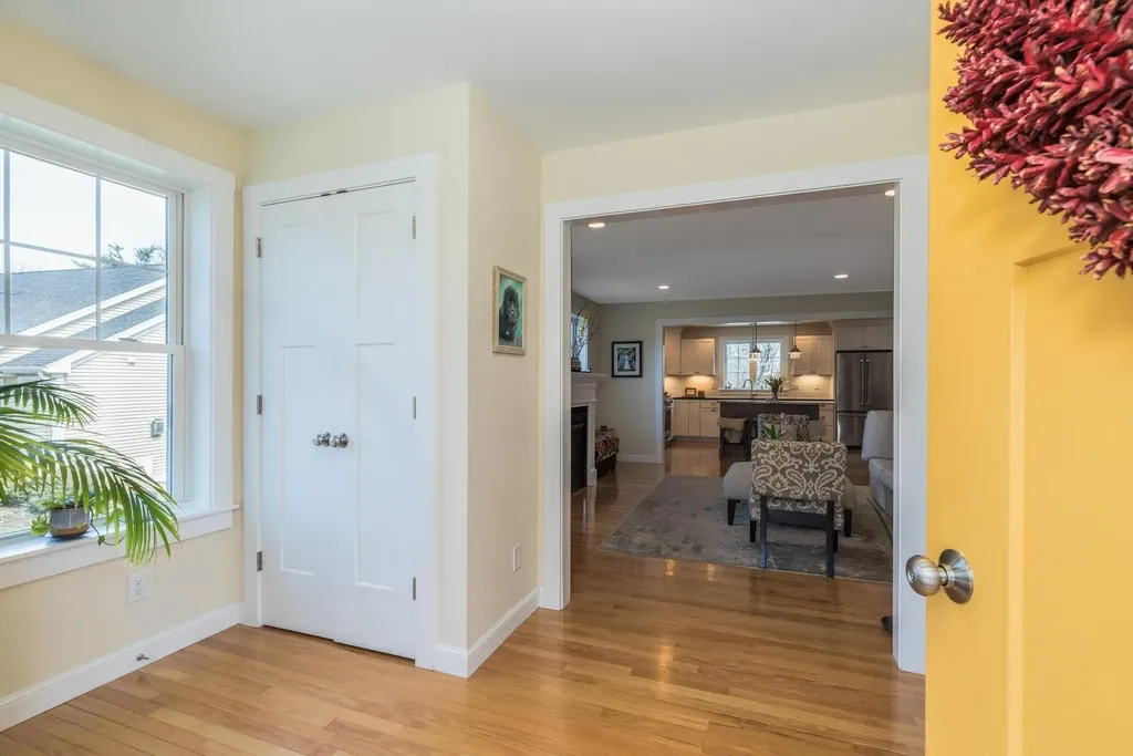 18 Wentworth Street Rollinsford NH 03869