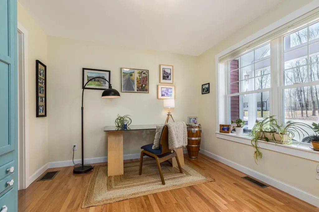 18 Wentworth Street Rollinsford NH 03869