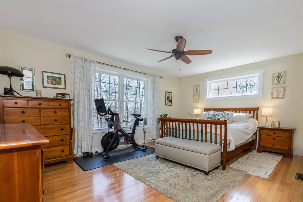 18 Wentworth Street Rollinsford NH 03869