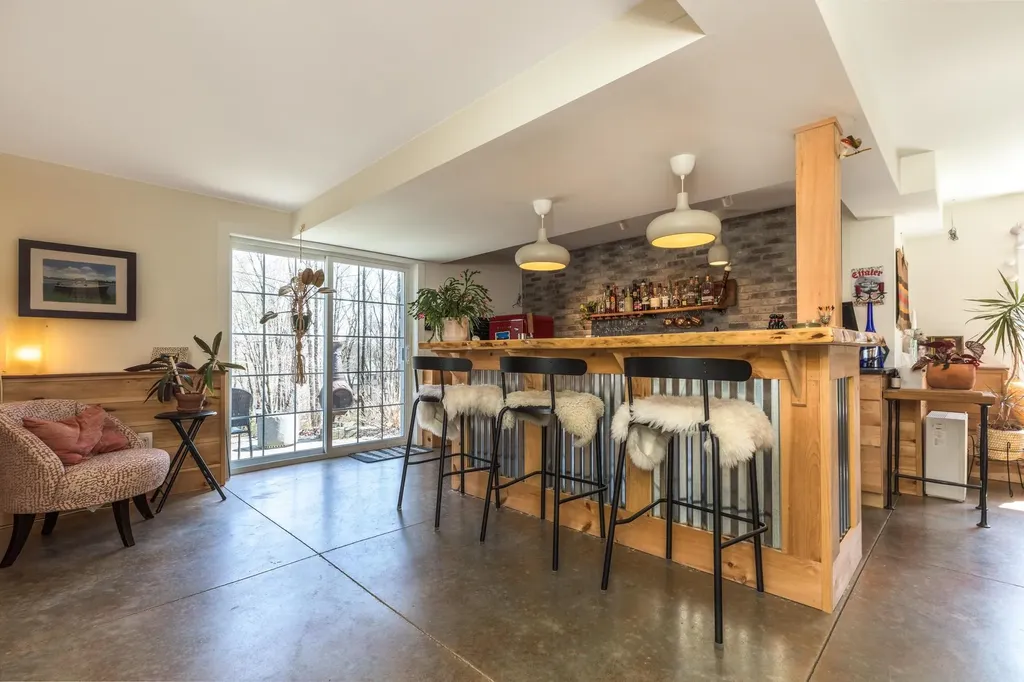 18 Wentworth Street Rollinsford NH 03869