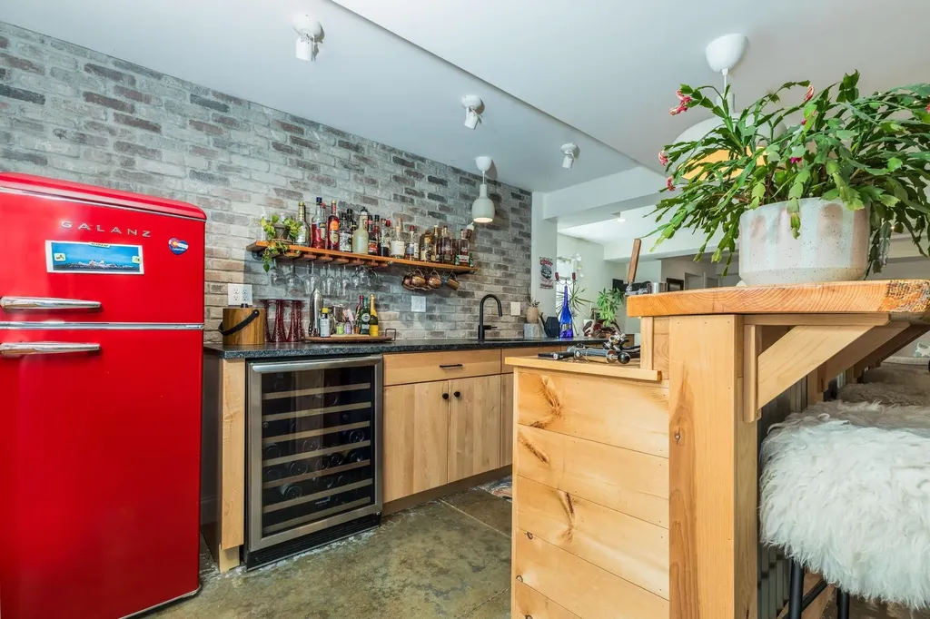 18 Wentworth Street Rollinsford NH 03869