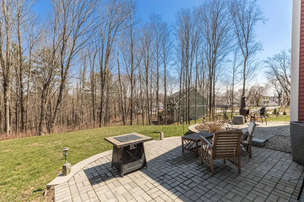 18 Wentworth Street Rollinsford NH 03869