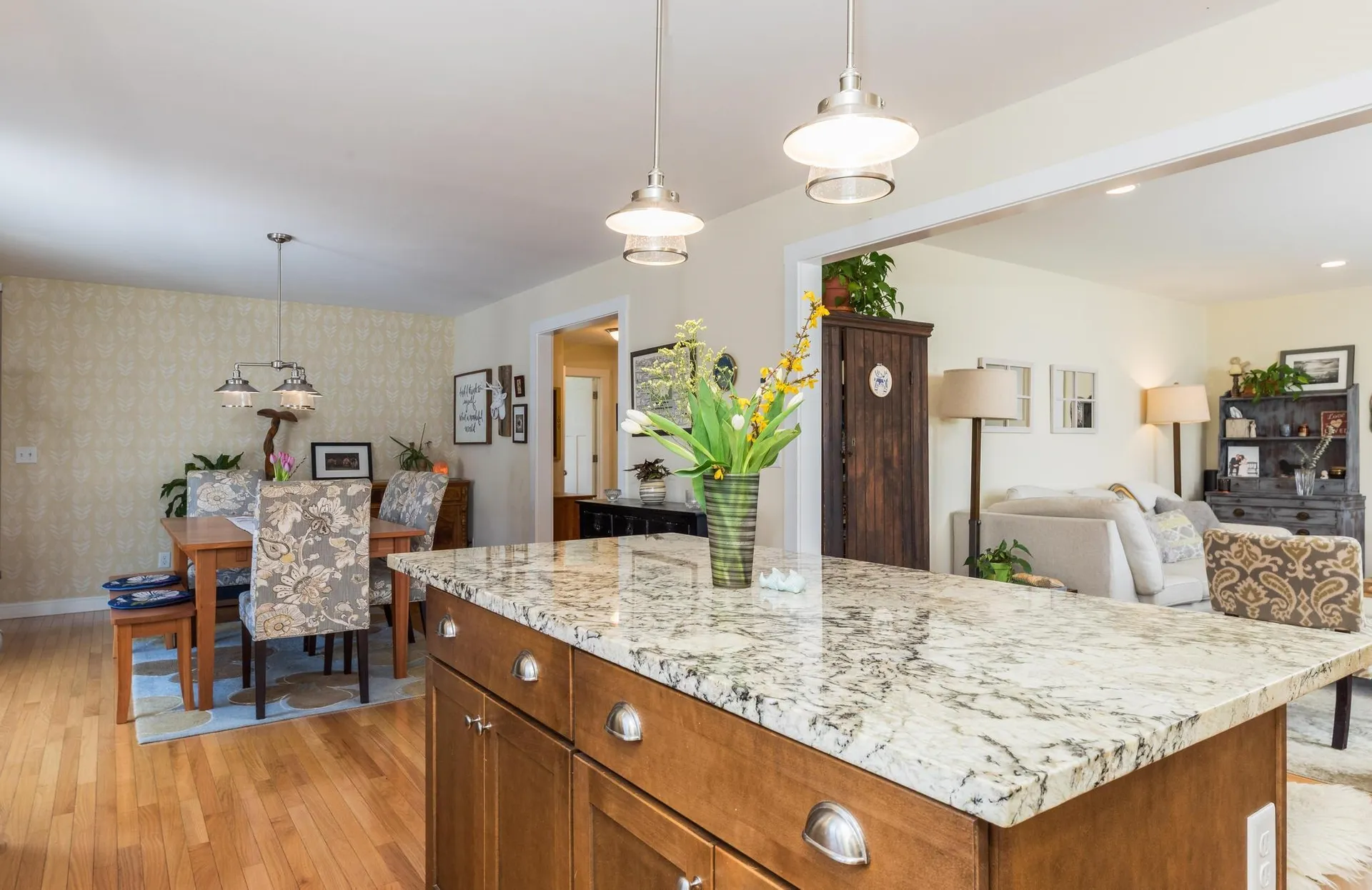 18 Wentworth Street Rollinsford NH 03869