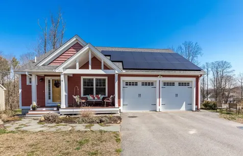 18 Wentworth Street Rollinsford NH 03869