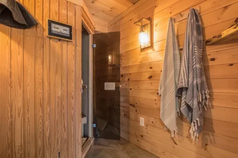 18 Wentworth Street Rollinsford NH 03869