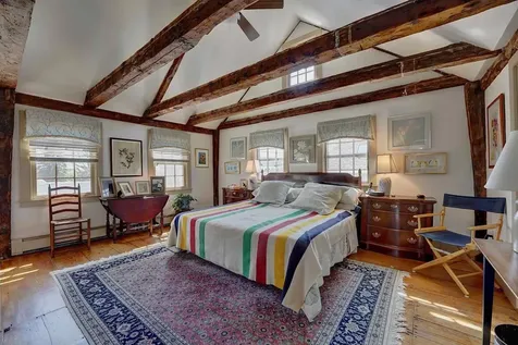 11 Atkinson Street New Castle NH 03854