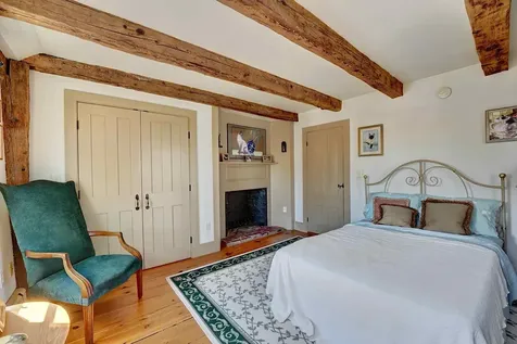 11 Atkinson Street New Castle NH 03854
