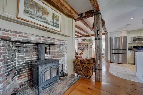 11 Atkinson Street New Castle NH 03854